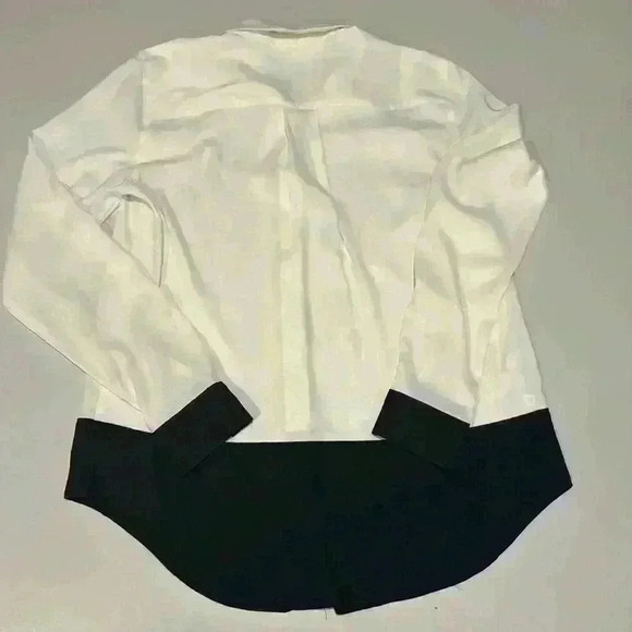 Ann Taylor Ivory and Black Button Sown Blouse with Gold Buttons Size XS - Picture 2 of 4